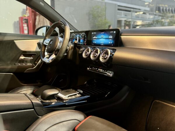 Mercedes Benz A45s