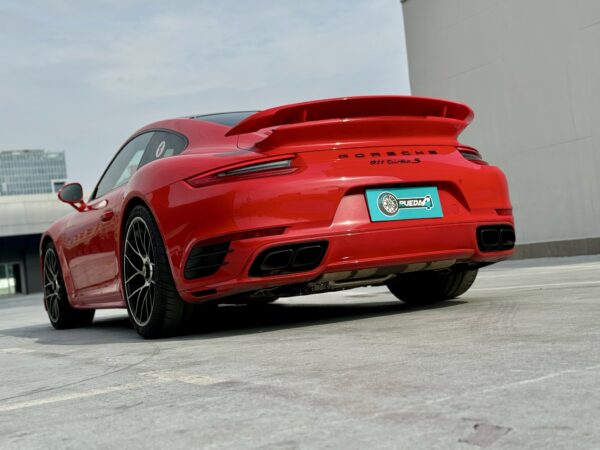 Porsche 911 Turbo S